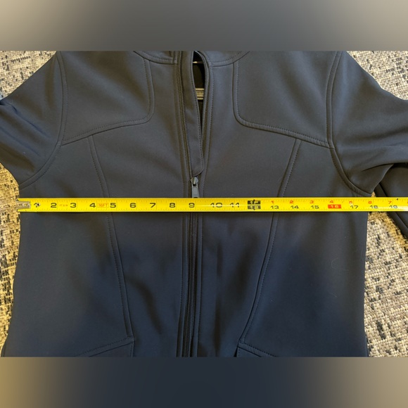 Lole Softshell Jacket - Picture 5 of 6